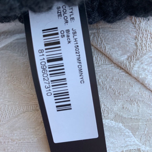 JOCELYN NYC Fox Fur Pom-Pom hat NWT!!!👍💜💜 - Picture 3 of 6